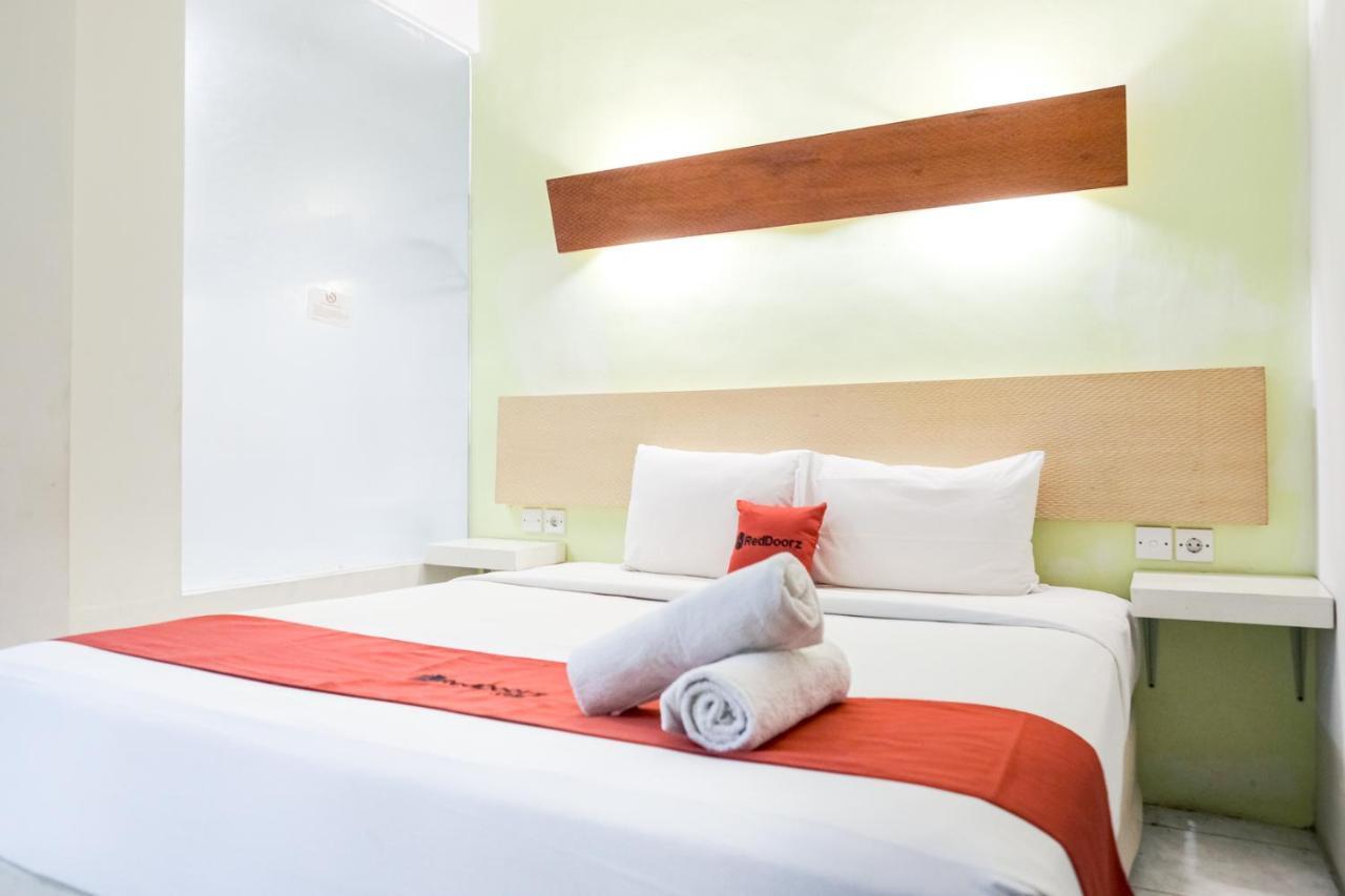 Reddoorz Plus At Sunrise Hotel Sanur Экстерьер фото