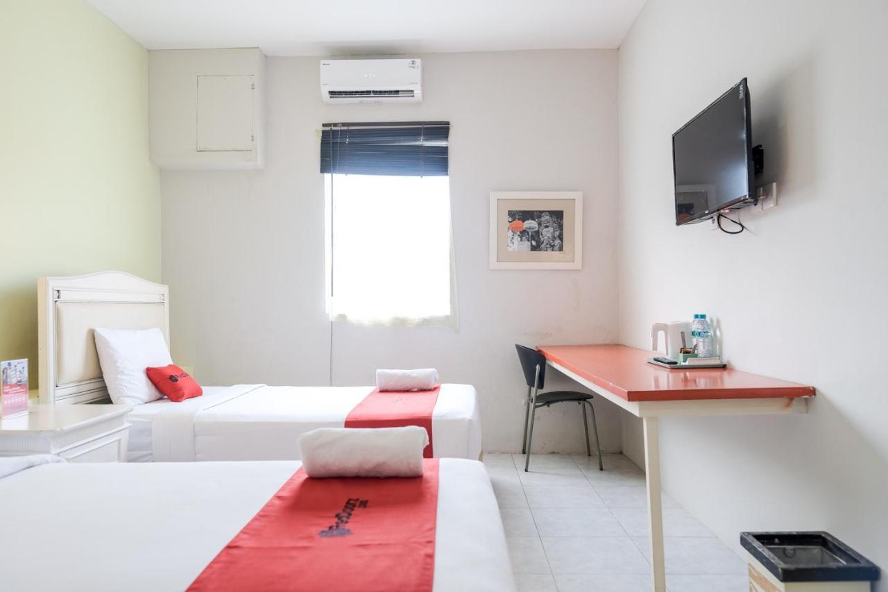 Reddoorz Plus At Sunrise Hotel Sanur Экстерьер фото