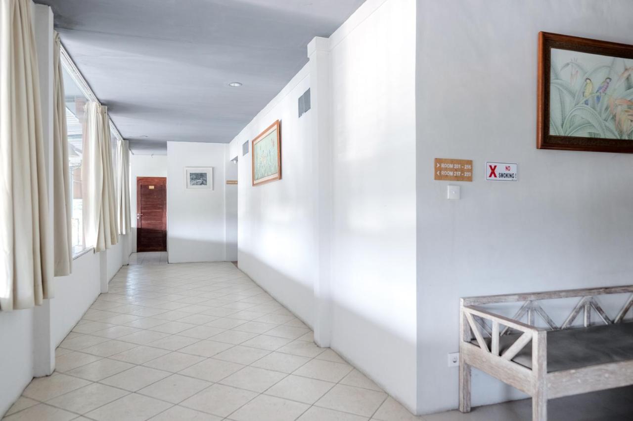 Reddoorz Plus At Sunrise Hotel Sanur Экстерьер фото