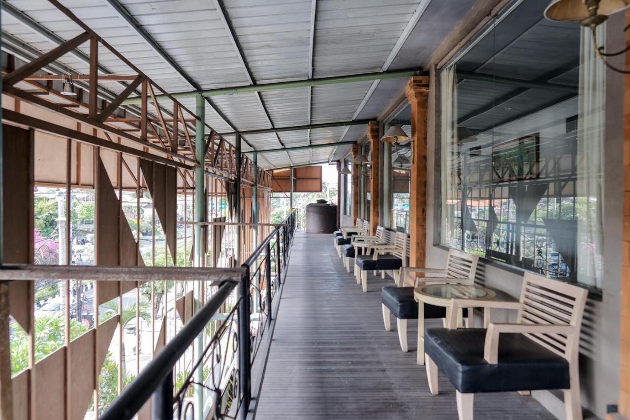 Reddoorz Plus At Sunrise Hotel Sanur Экстерьер фото